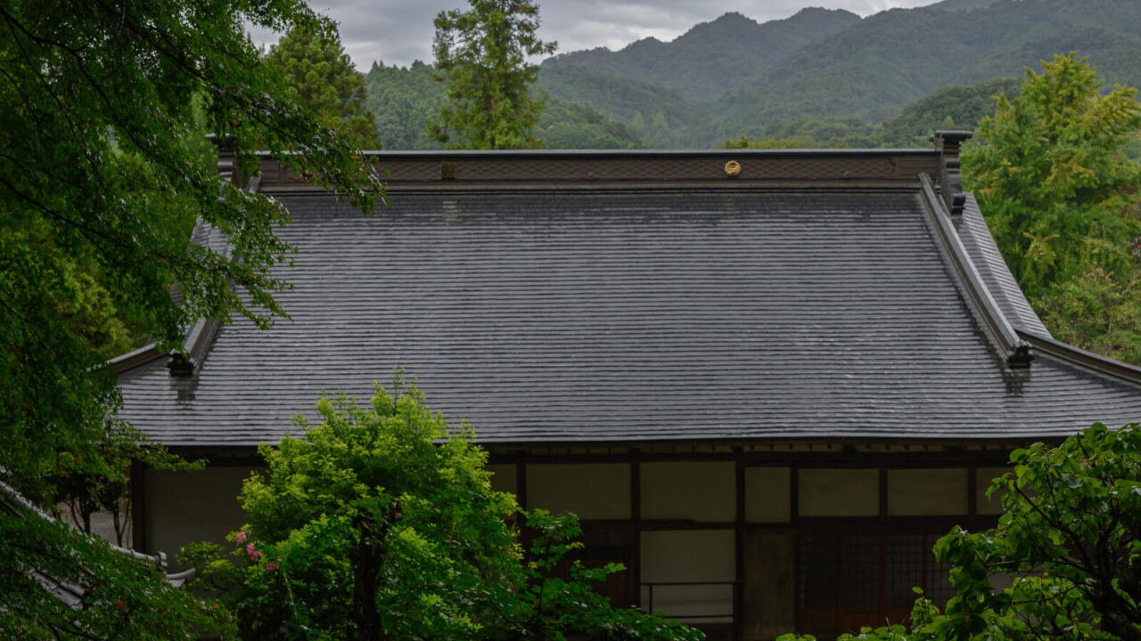 長厳寺/天狗岩